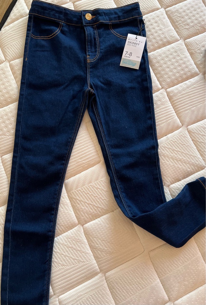 Jeans primark neuf pour fille 