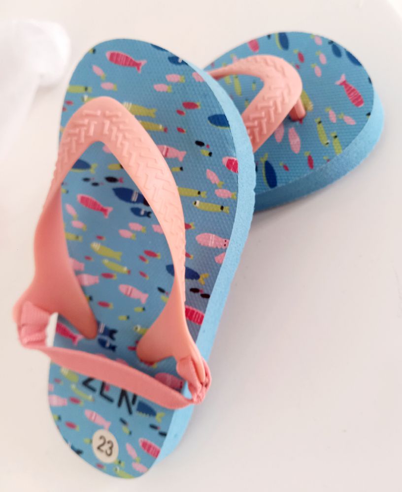 Claquettes neuf zen pour fille