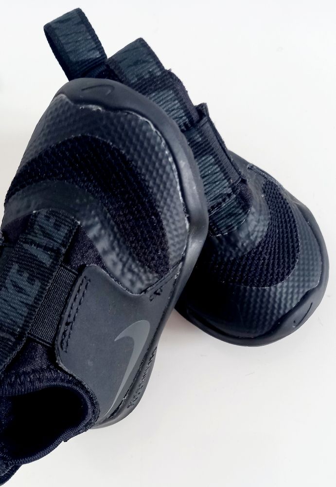 baskets nike pointure 19.5