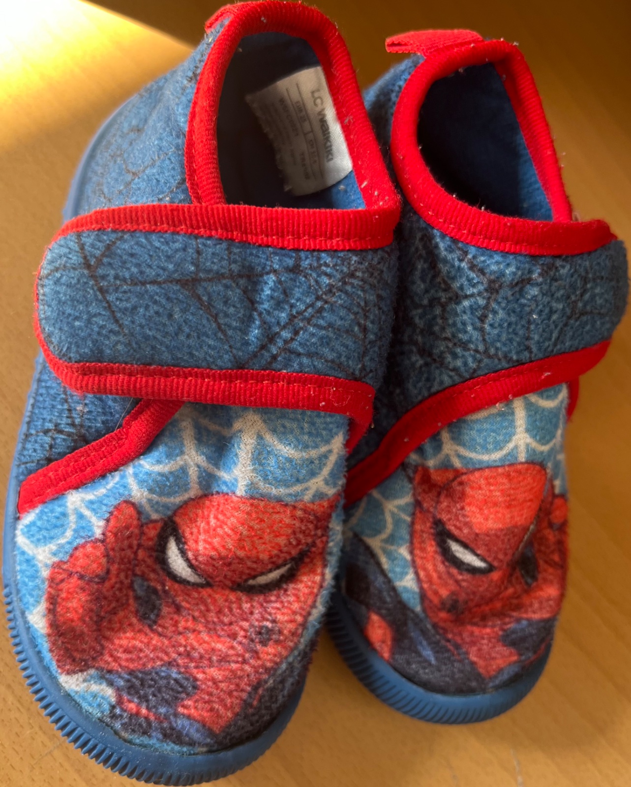 Chaussures lc waikiki pour garçon pointure 25
