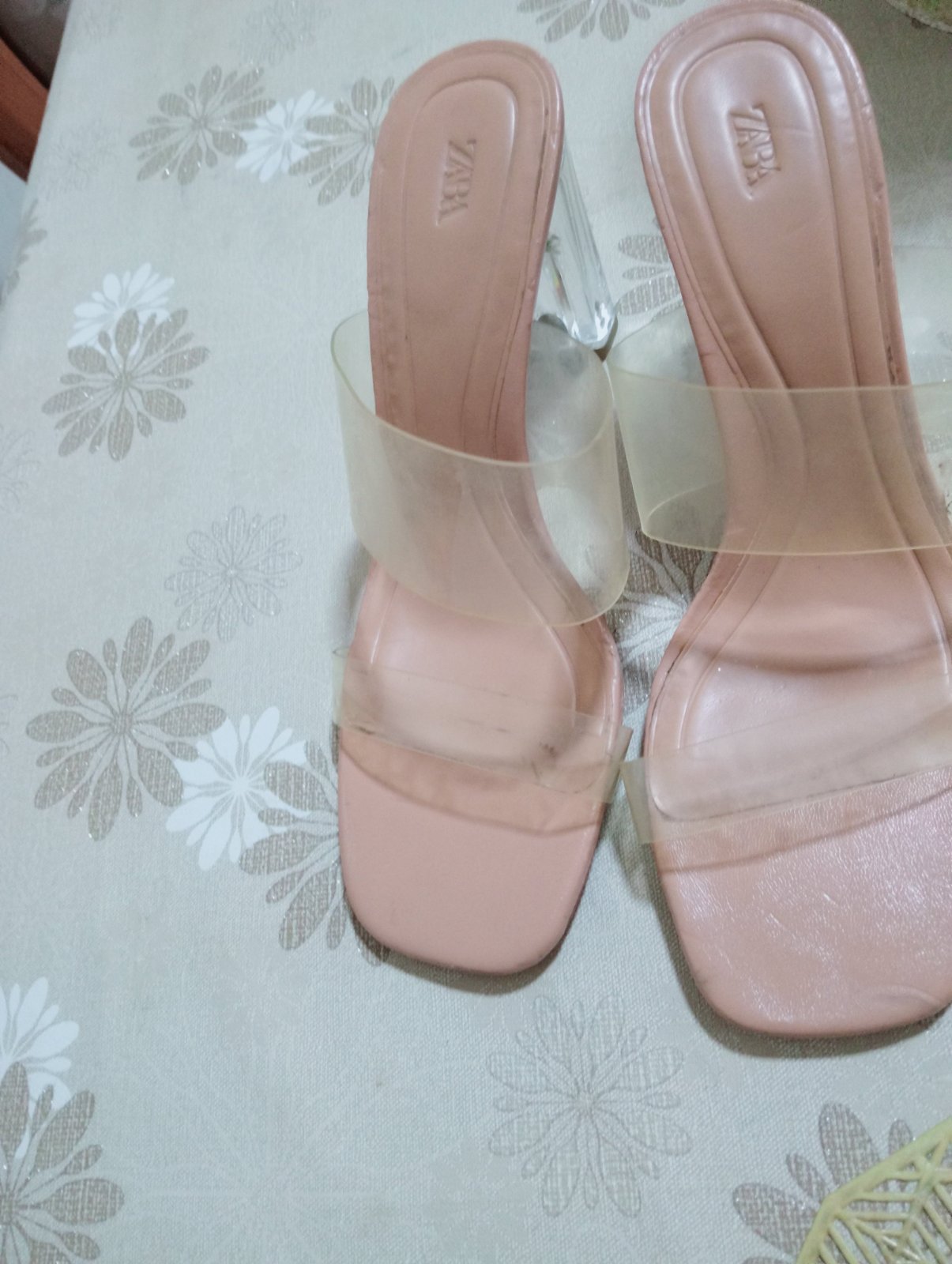 Mules à talon transparentes 