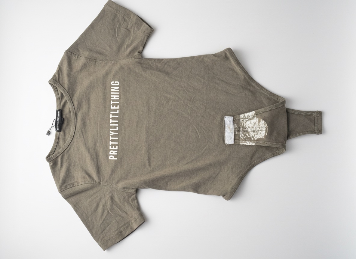 T shirt prettylittlething