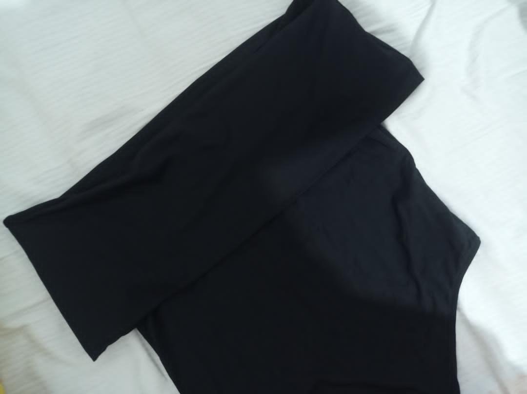 Pull noir 