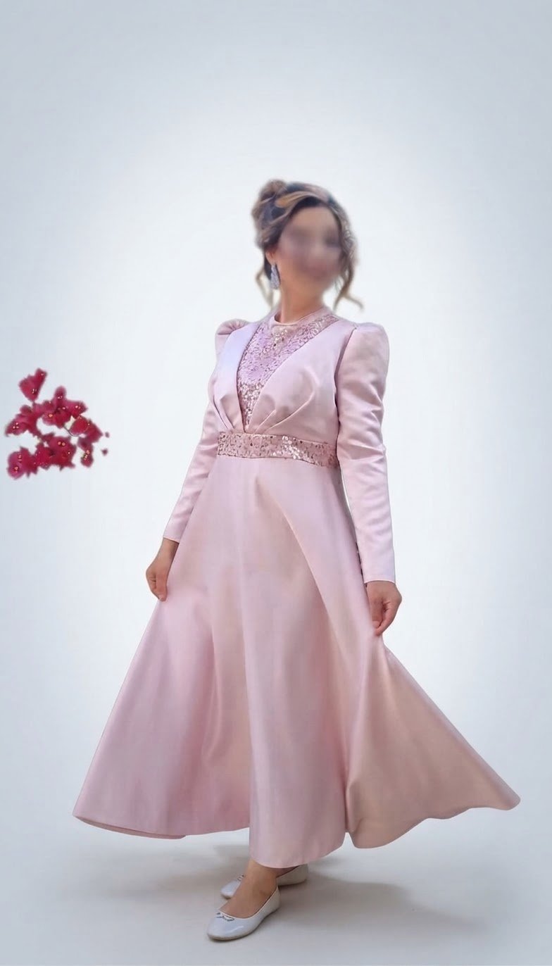 Robe femme voilée. Taille 42.44