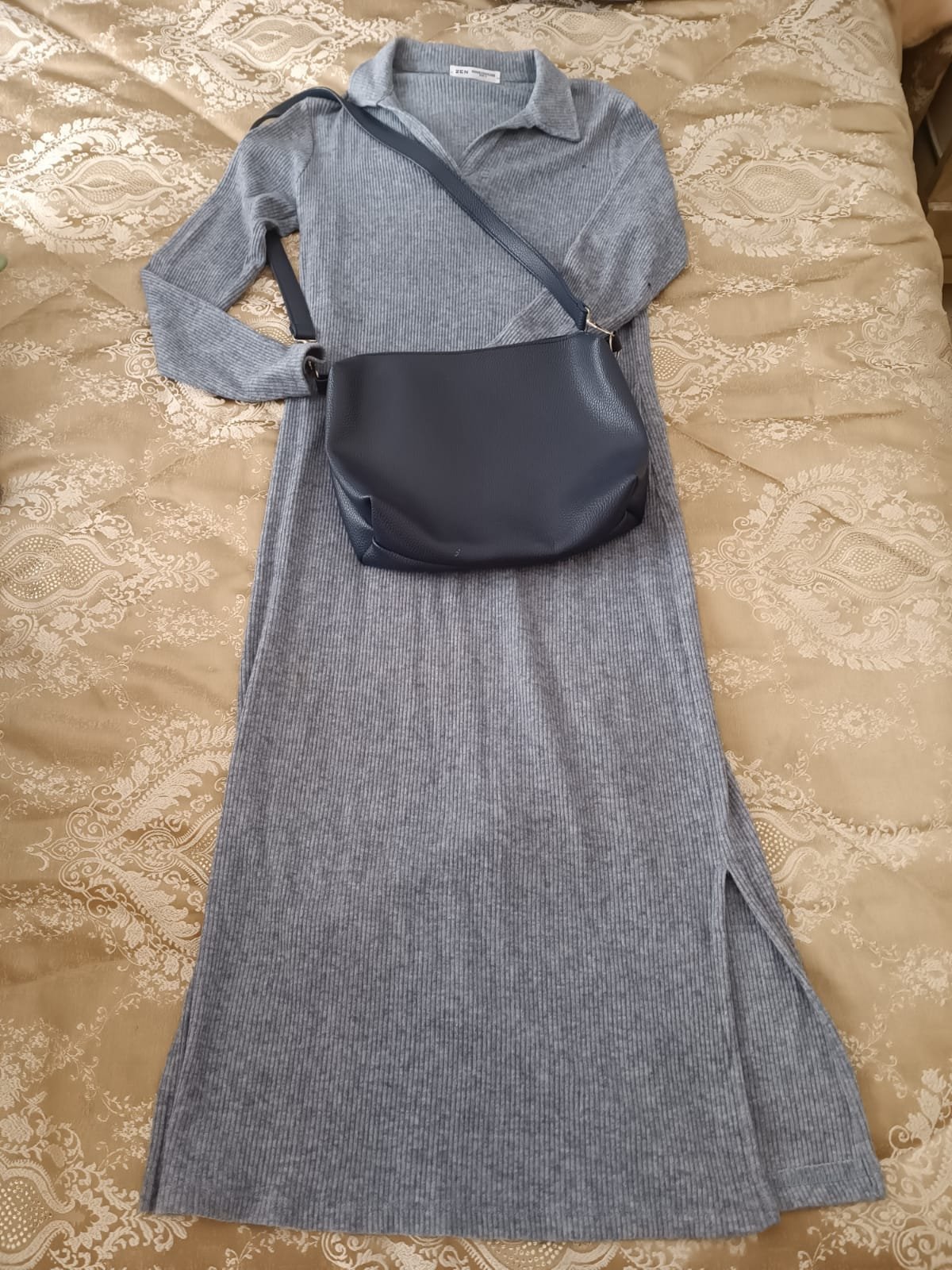 Robe bleu marine claire avec son sac