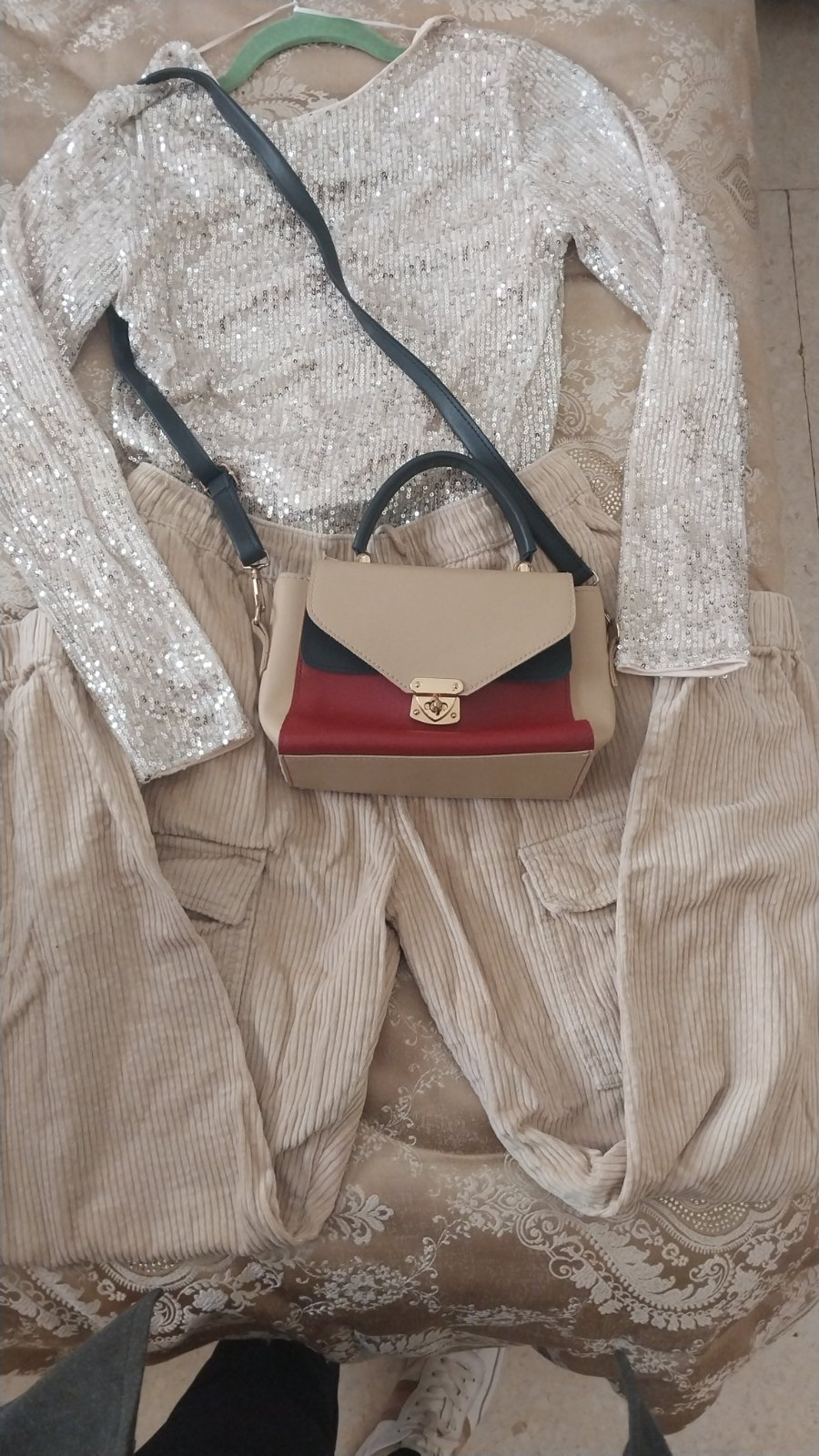  Pontallon kiabi pull kiabi avec son sac 👜 