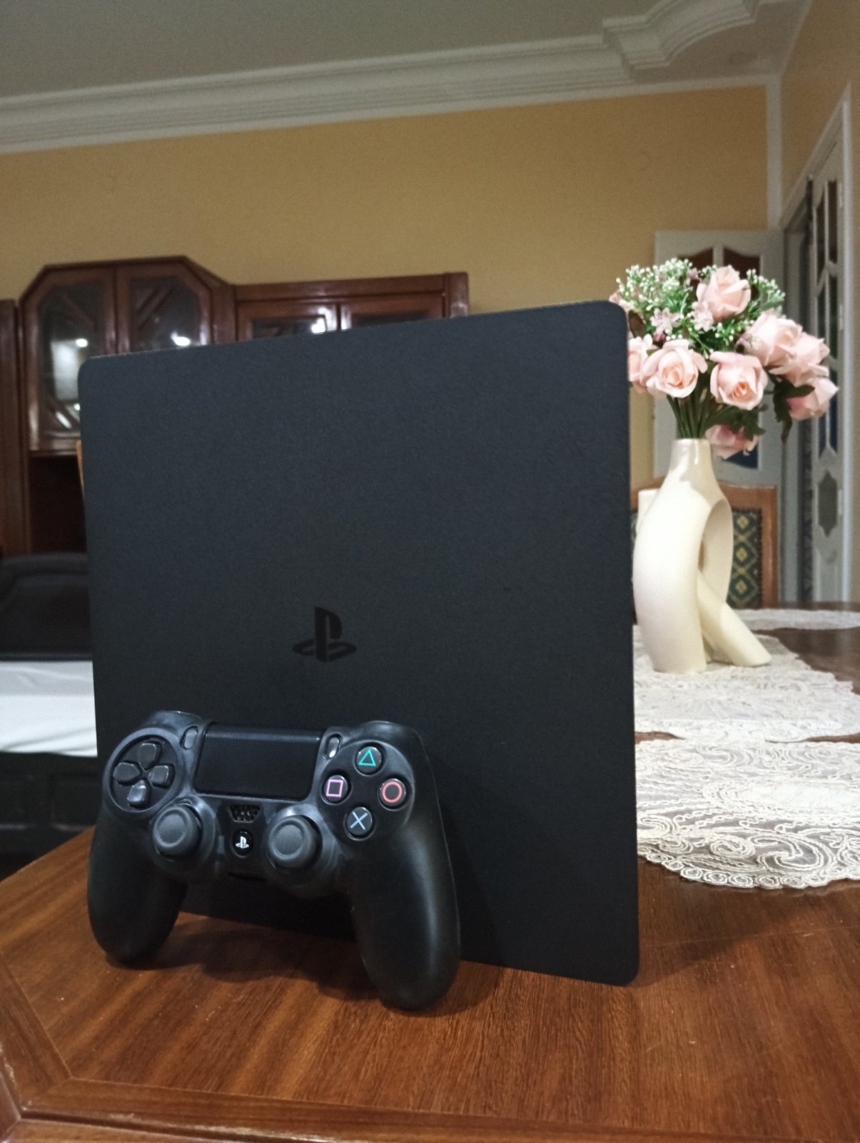 Console de jeux ps4 slim 1TB patché 