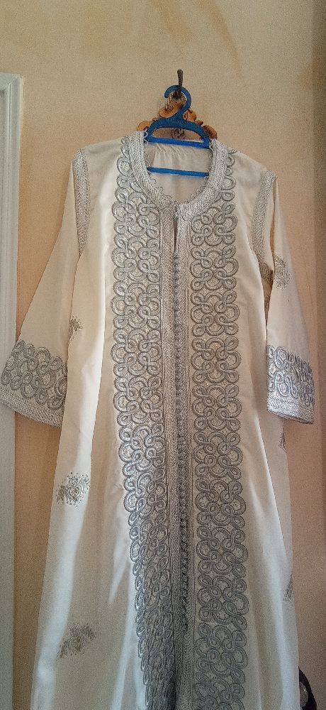coftan blanc sale presque neuf