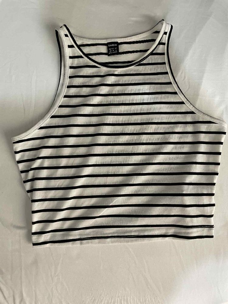 Pull neuf jamais porté shein 