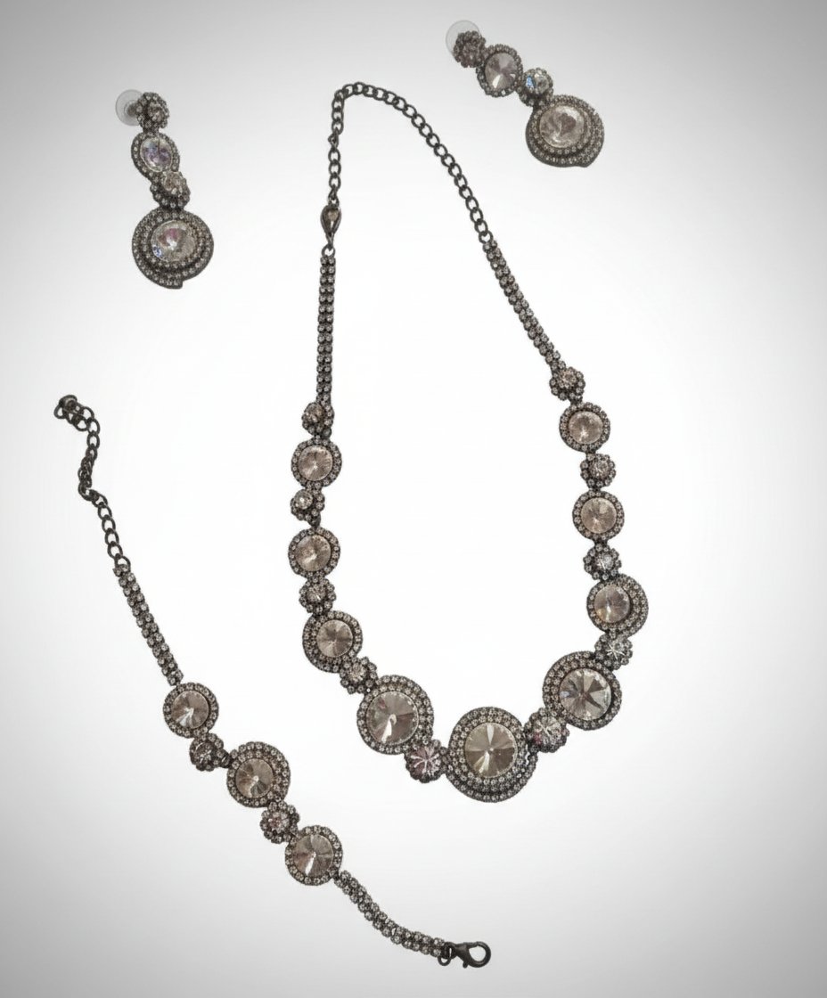 Parure  Collier +Bracelet  + Boucle d'oreilles 