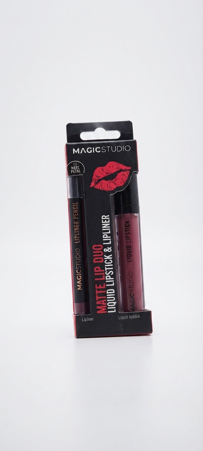Lot   de Crayon et Lip Stik 