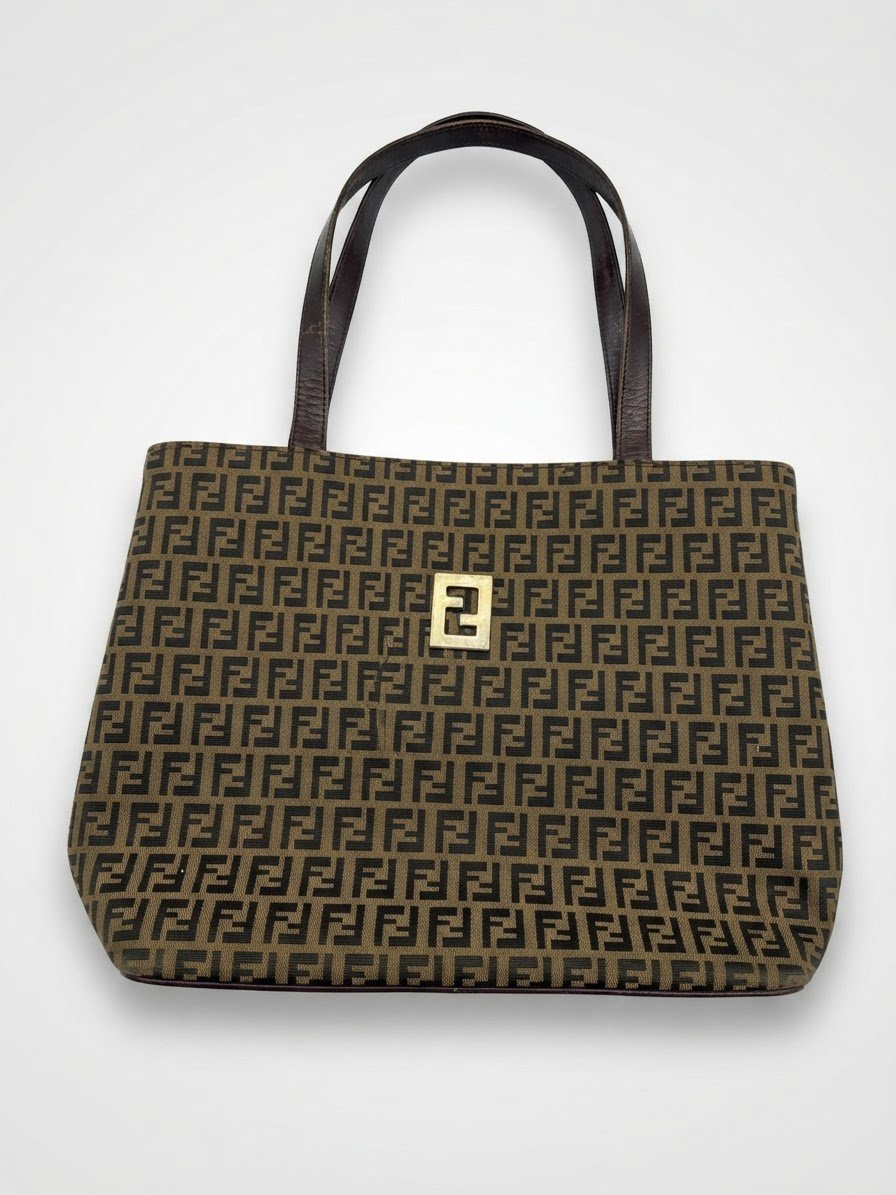 Modèle fendi 
