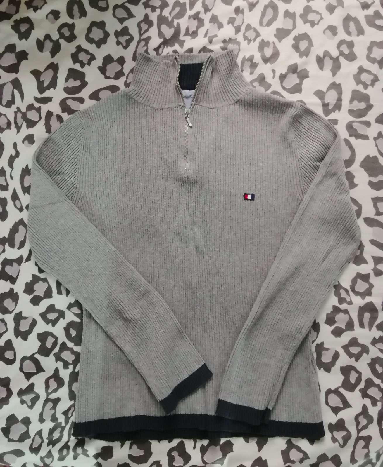 Tommy Hilfiger Men's Ribbed Quarter-Zip Jumper colorway