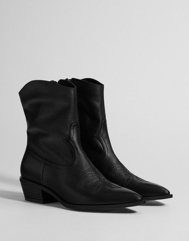 Bershka cowboy boots for women 