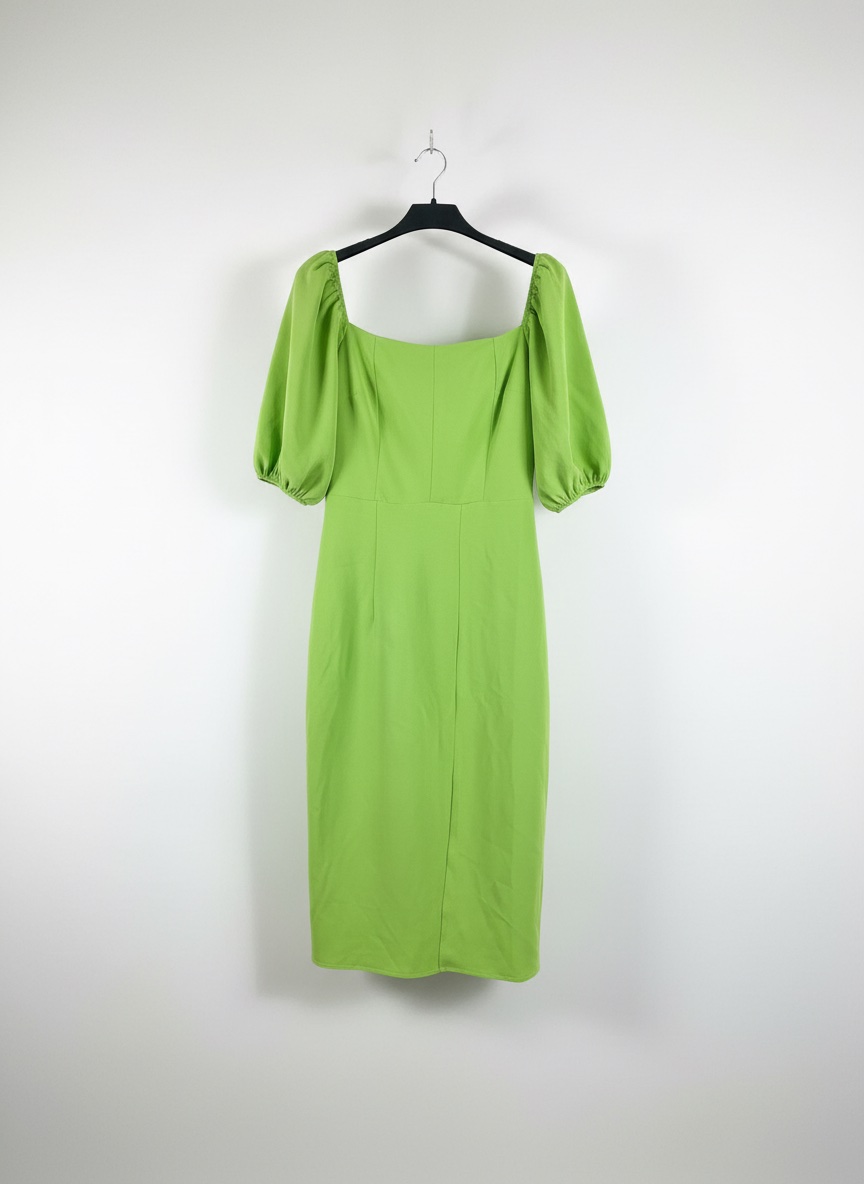 Robe vert pistache ajustee manches bouffantes