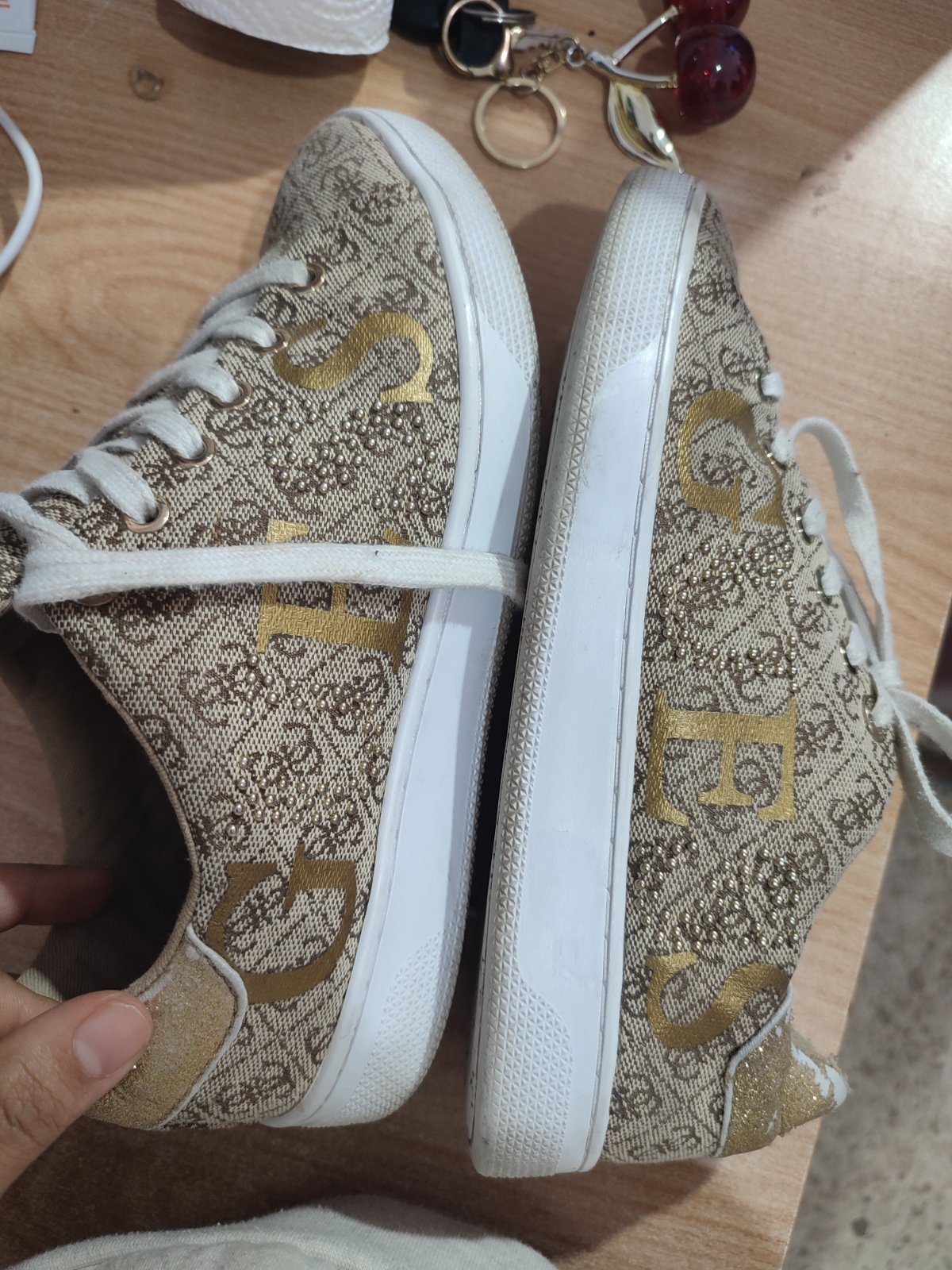 Basket guess authentique 
