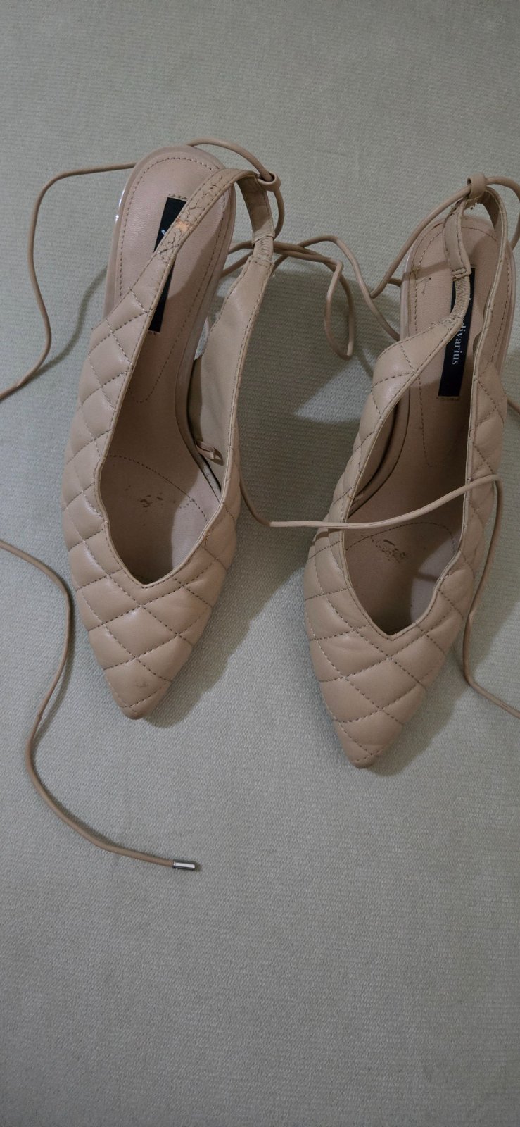 Talon en beige