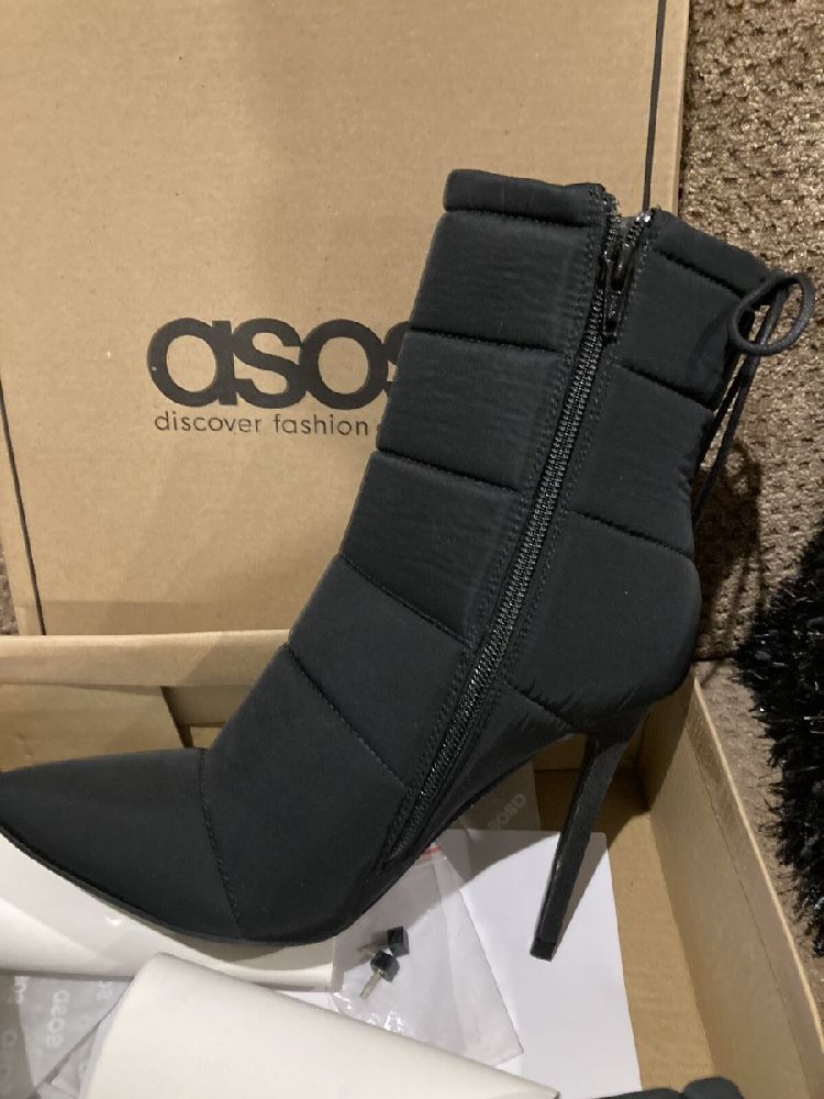 High Heeled Padded Ankle Boots