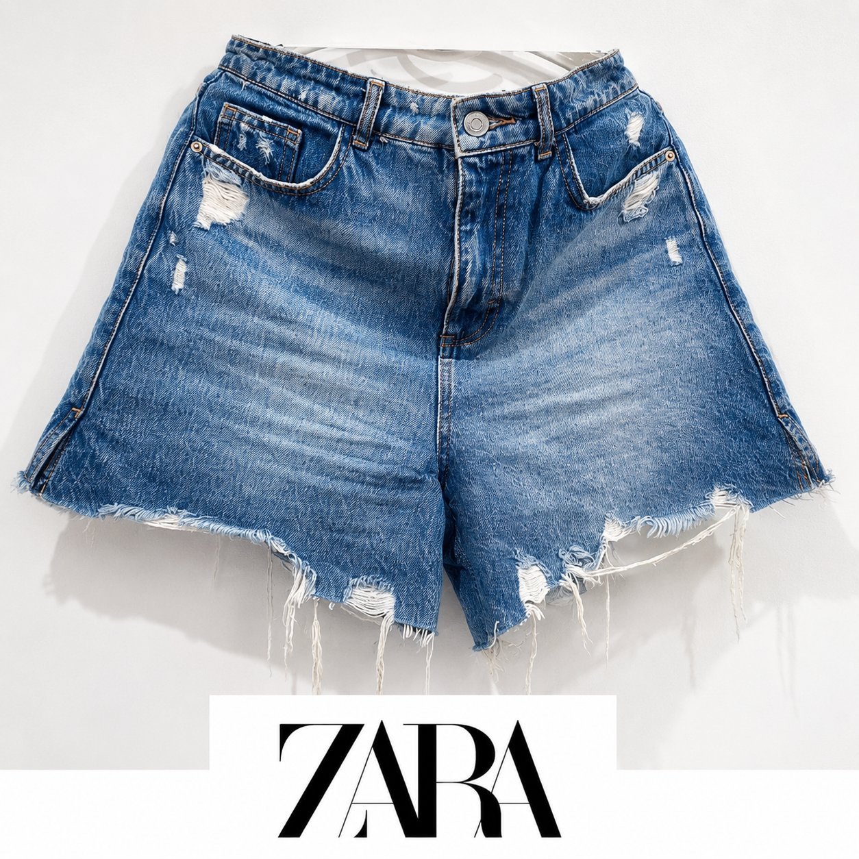 Short en Jean Bleu Zara T:40
