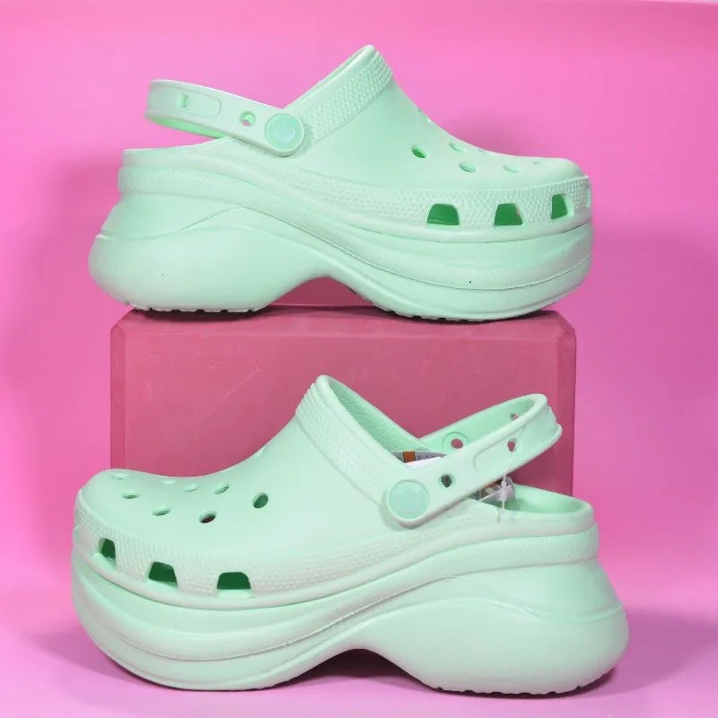 crocs jamais porté
