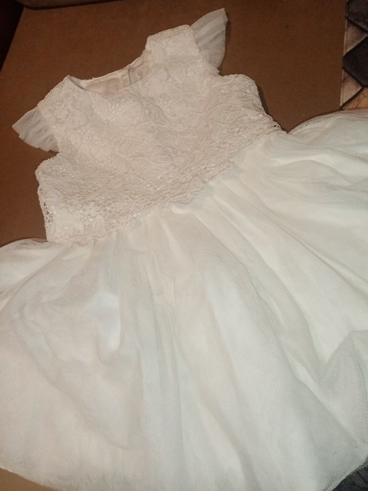 Jolie robe princesse avec gepure et tule ❤️❤️