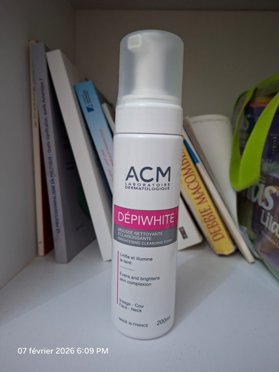ACM DEPIWHITE MOUSSE NETTOYANTE ECLAIRCISSANTE 200ML