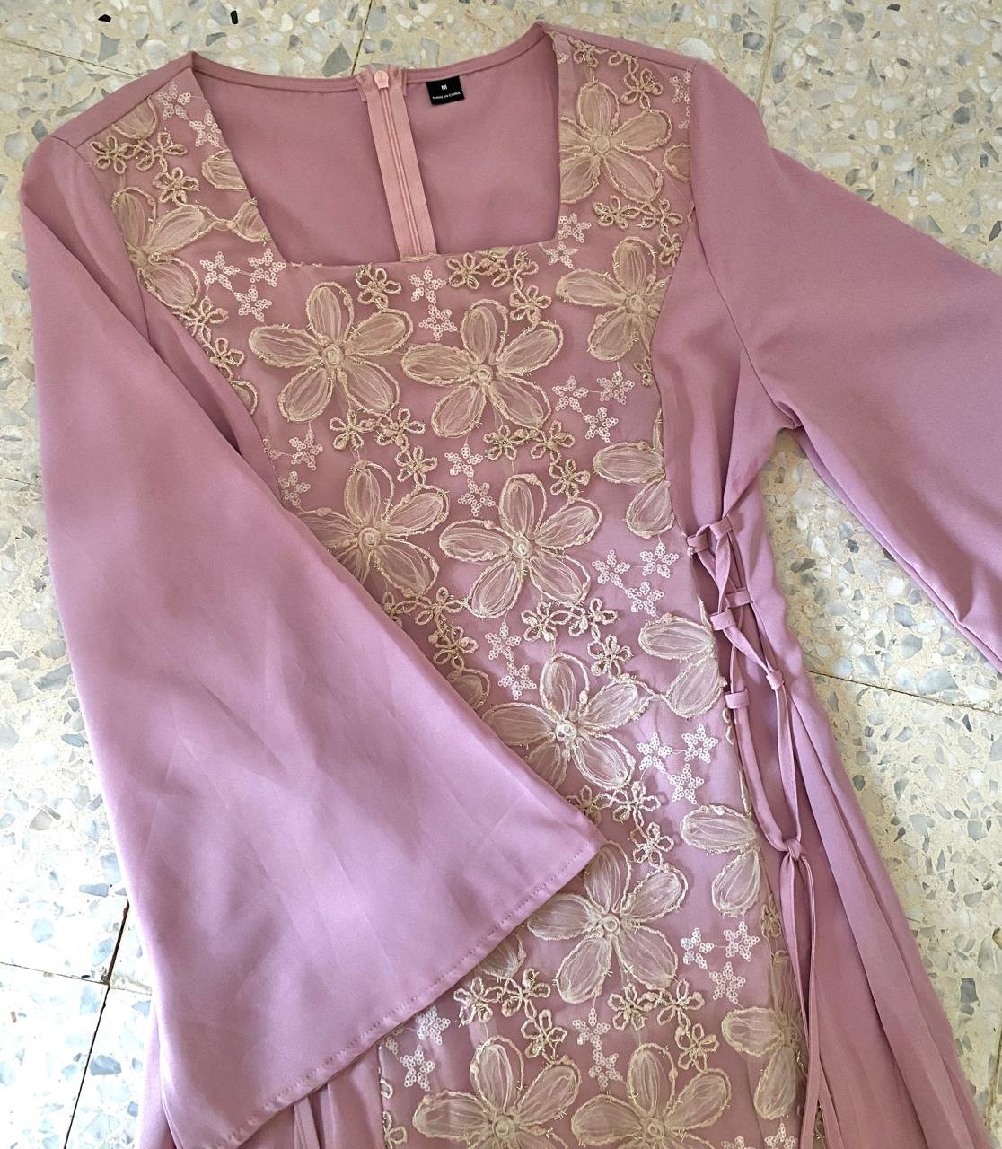 Robe brodée 