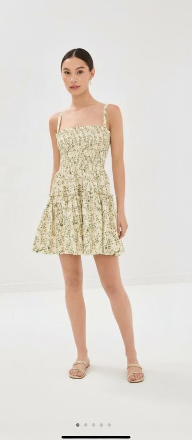 Robe fleurie jaune pastel 