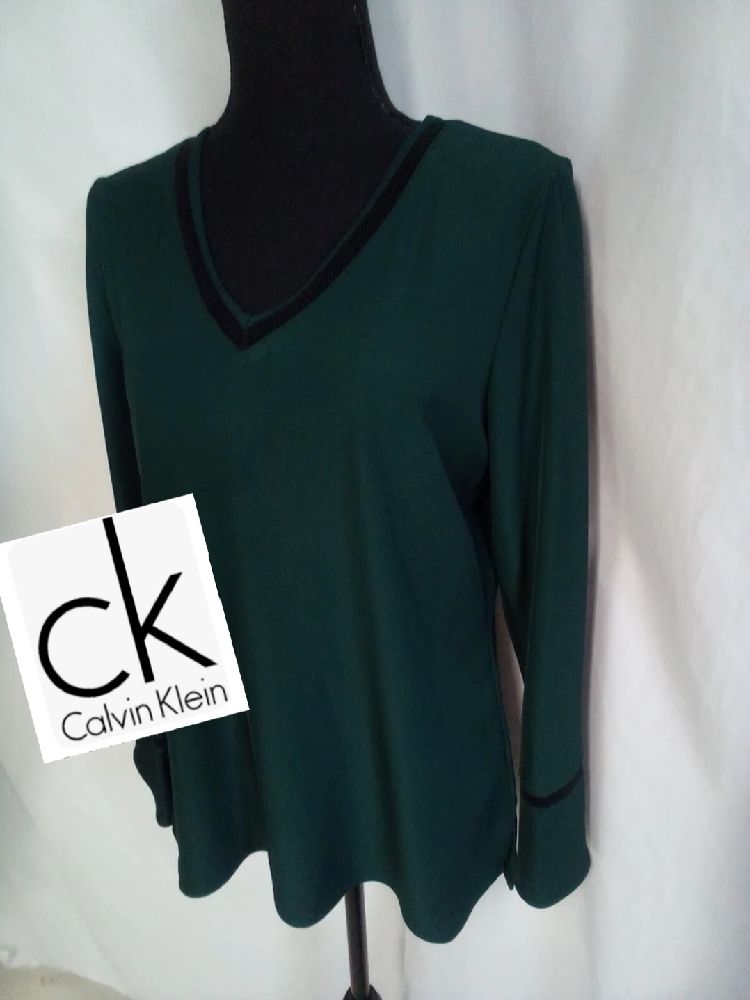 Calvin Klein 💚تلبس من40 حتى42
