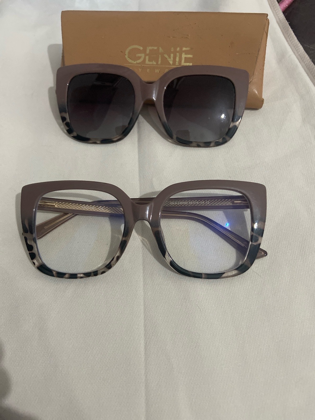 Lunette optique avec applique solaire