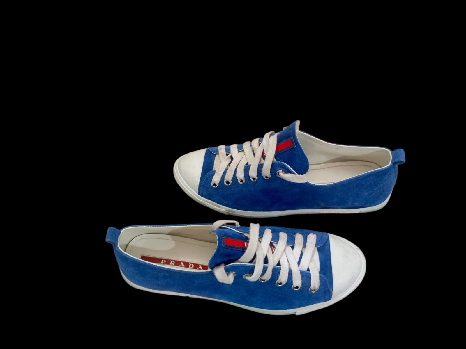 Prada 38