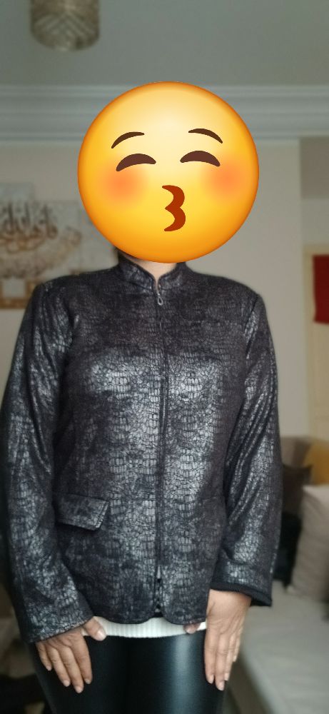 Vest noire,élégante,tlabes 42,44