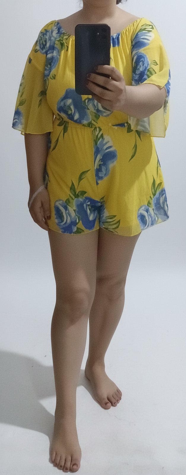 Robe chort,jaune fleurie,ba7ouri ,jaw fazet,la taille 38,40 