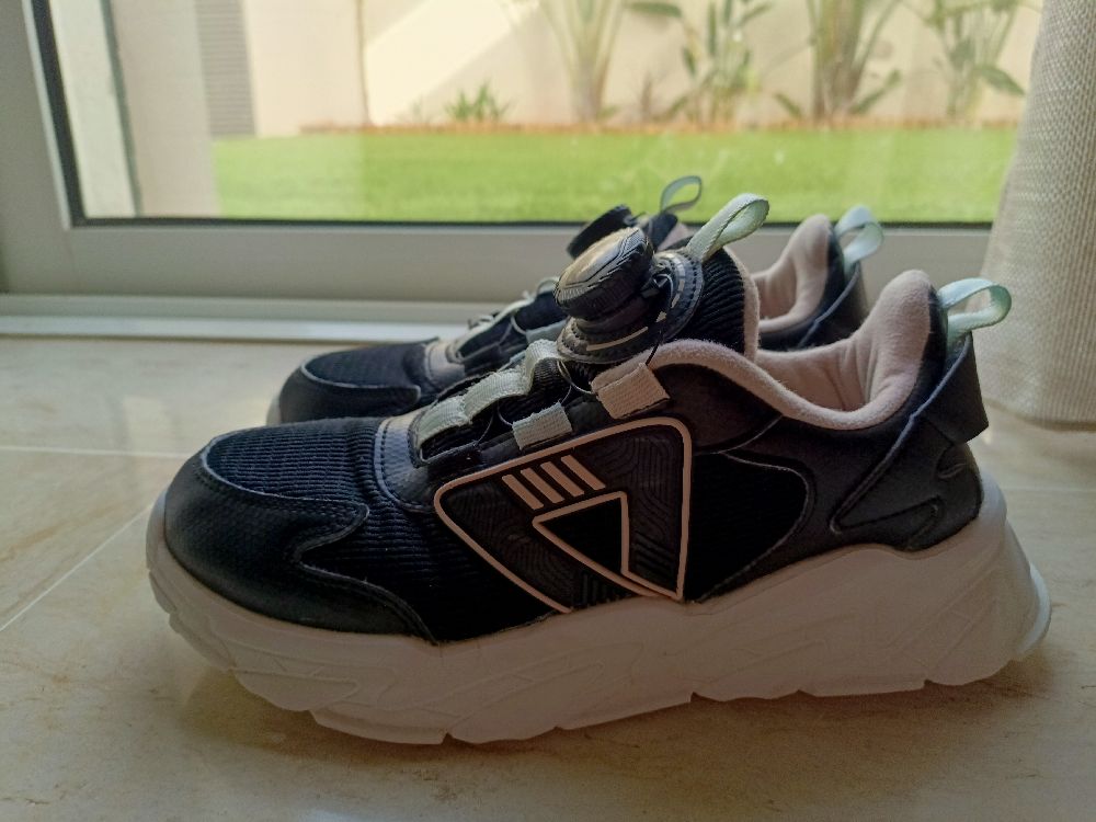 Basket peak tt neuf