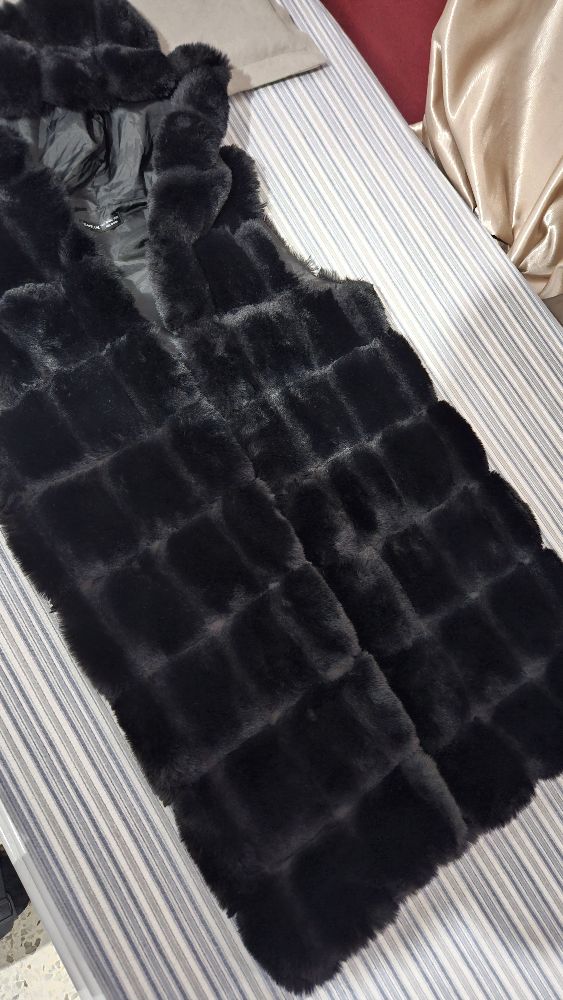 Manteau forrure neuf jamais porté