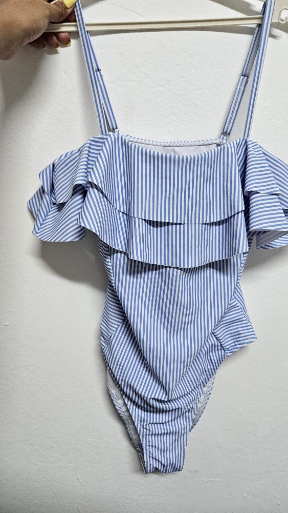 Maillot rillé bleu et blanc 