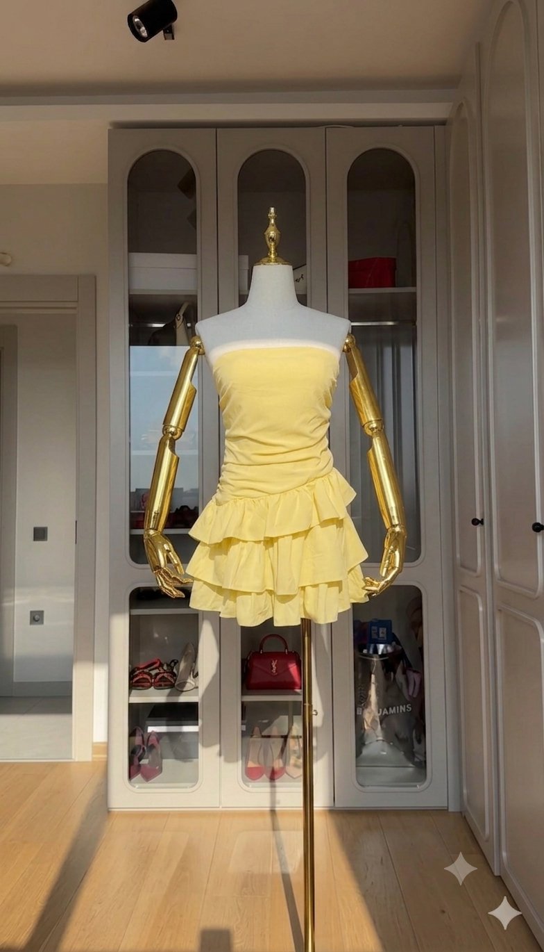 Petite robe jaune