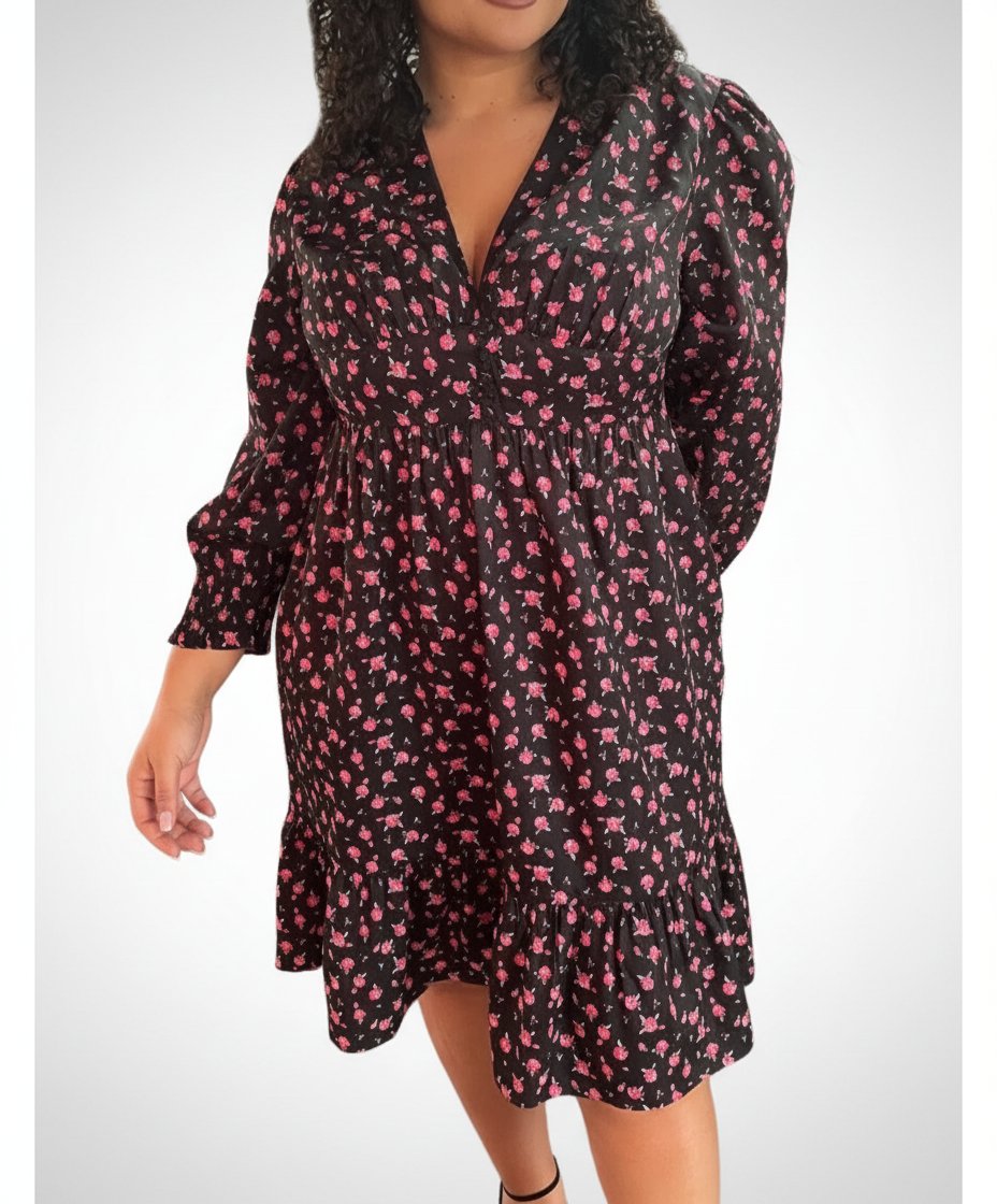 Robe  à col V et volants, imprimé floral noir