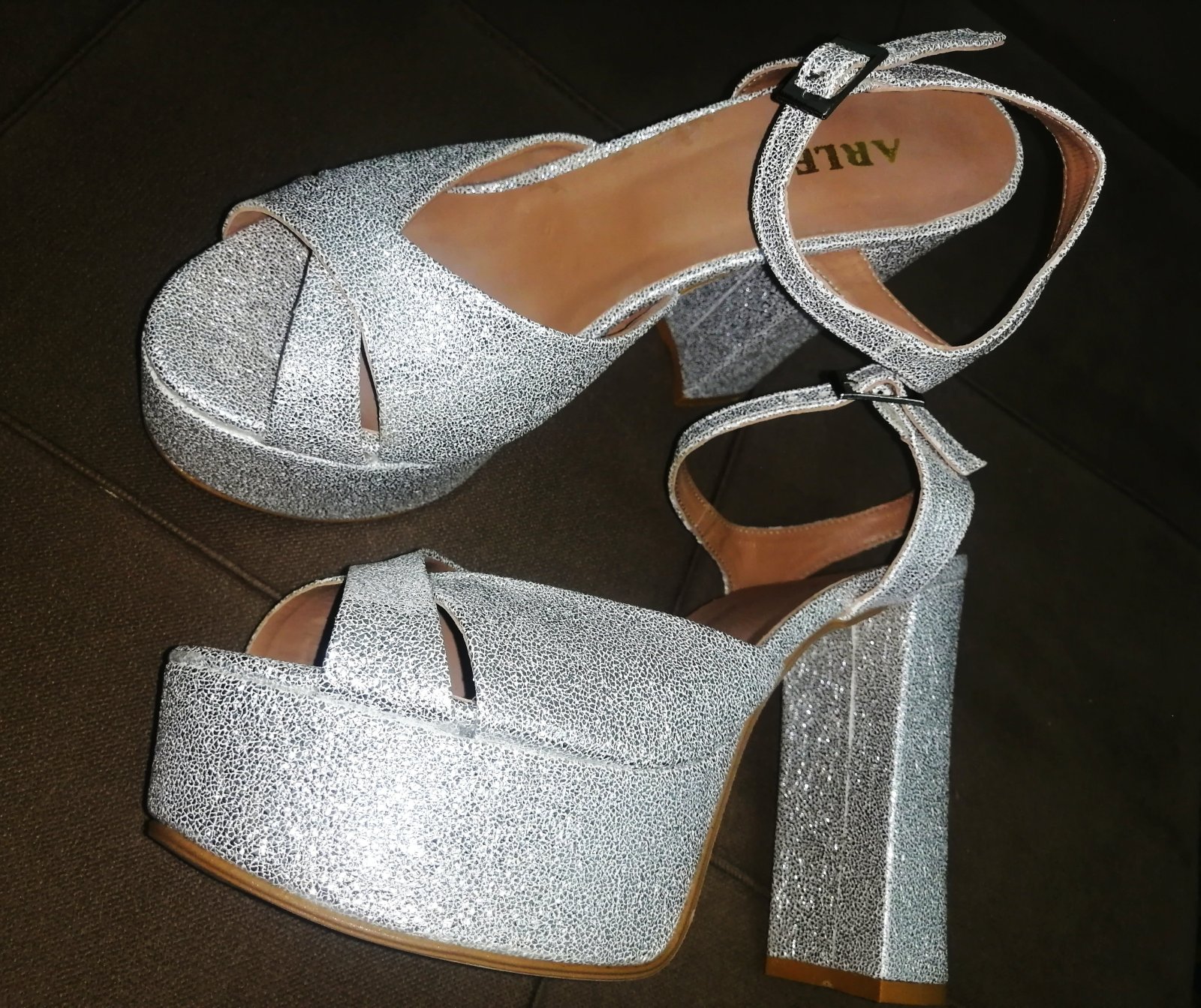 Sandal 