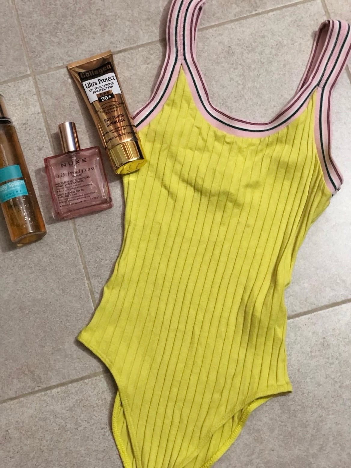 Body jaune