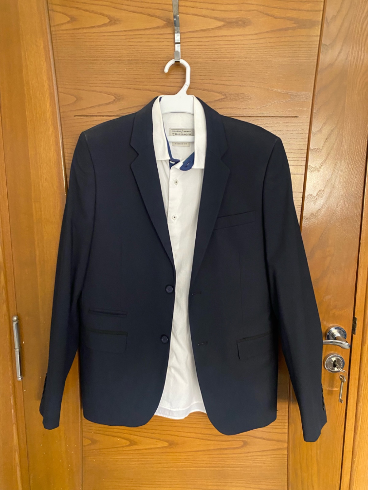 Costume neuf à vendre