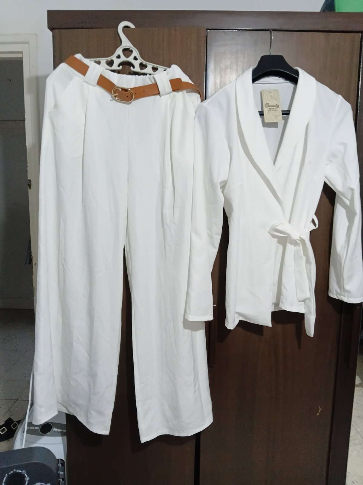Ensemble femme très chic importe Italy neuf jamais porté ylabes l et xl