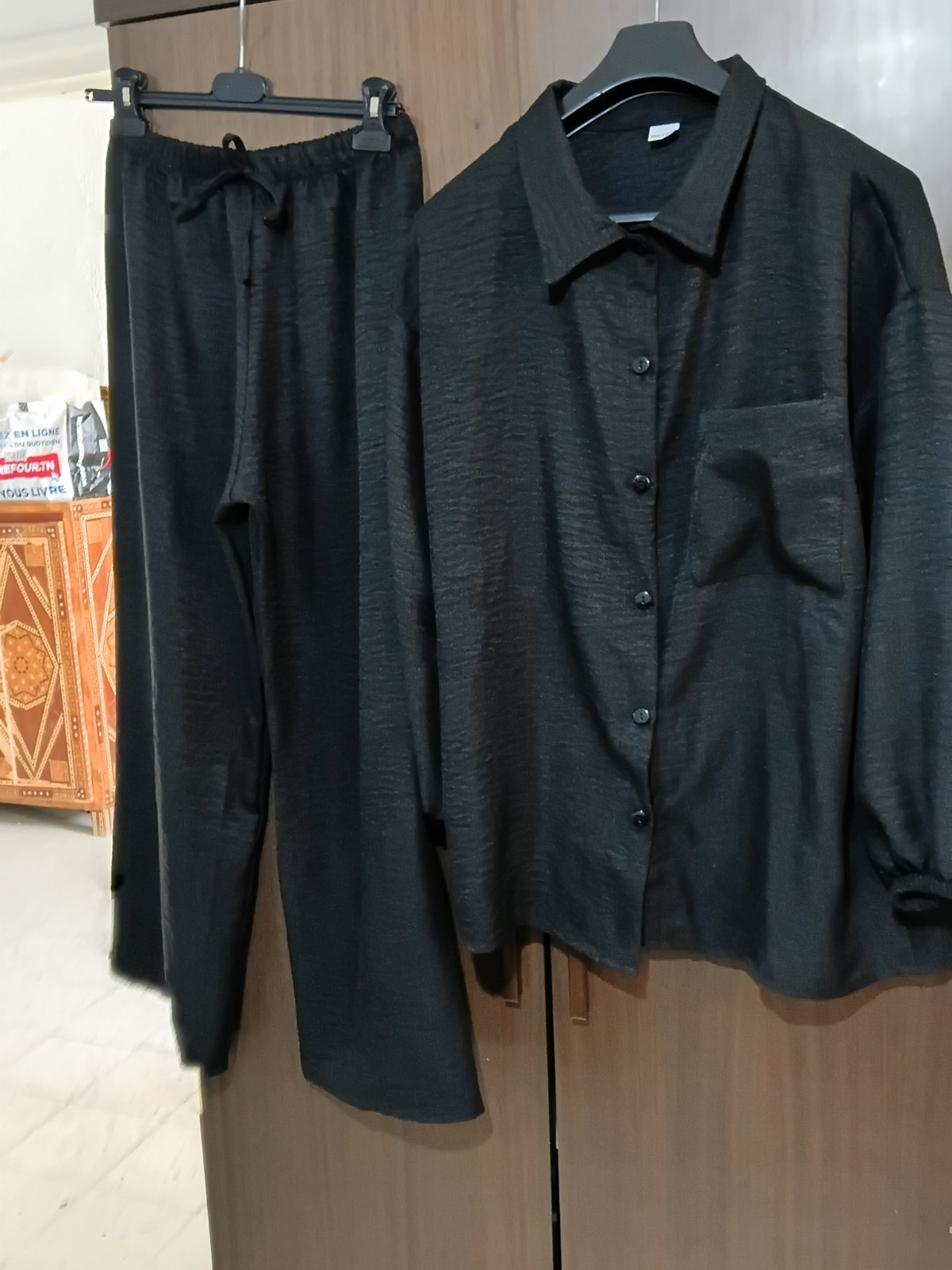 Set femme très jolie neuf jamais porté ylabes taille unique kemraya 