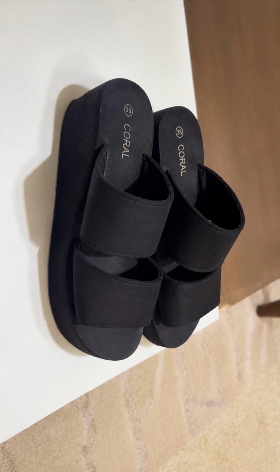Claquette noir