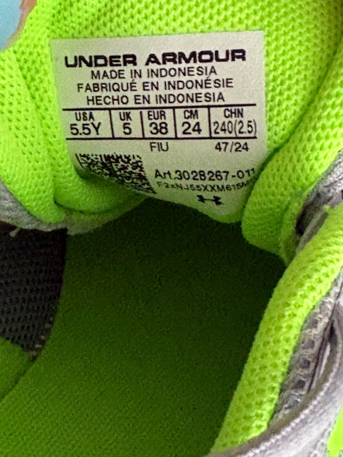 Baskets Under Armour – Gris & Vert Fluo 