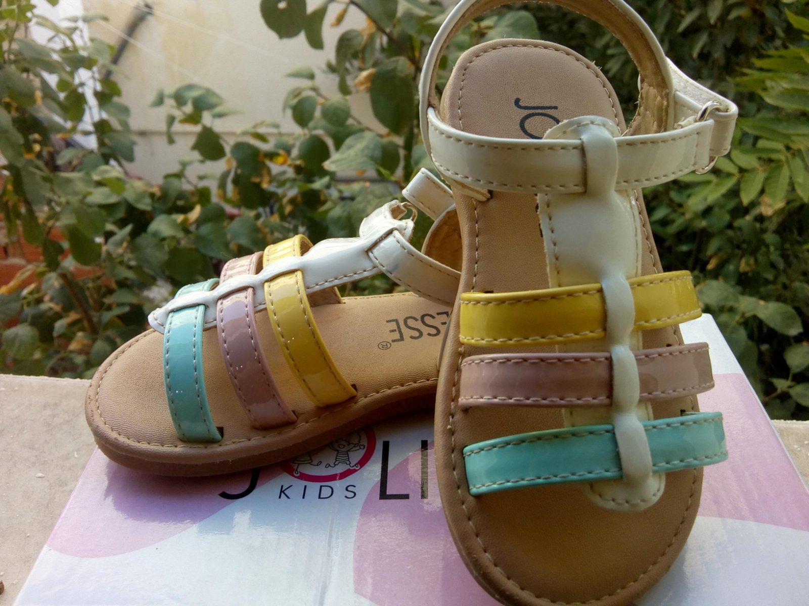Sandale