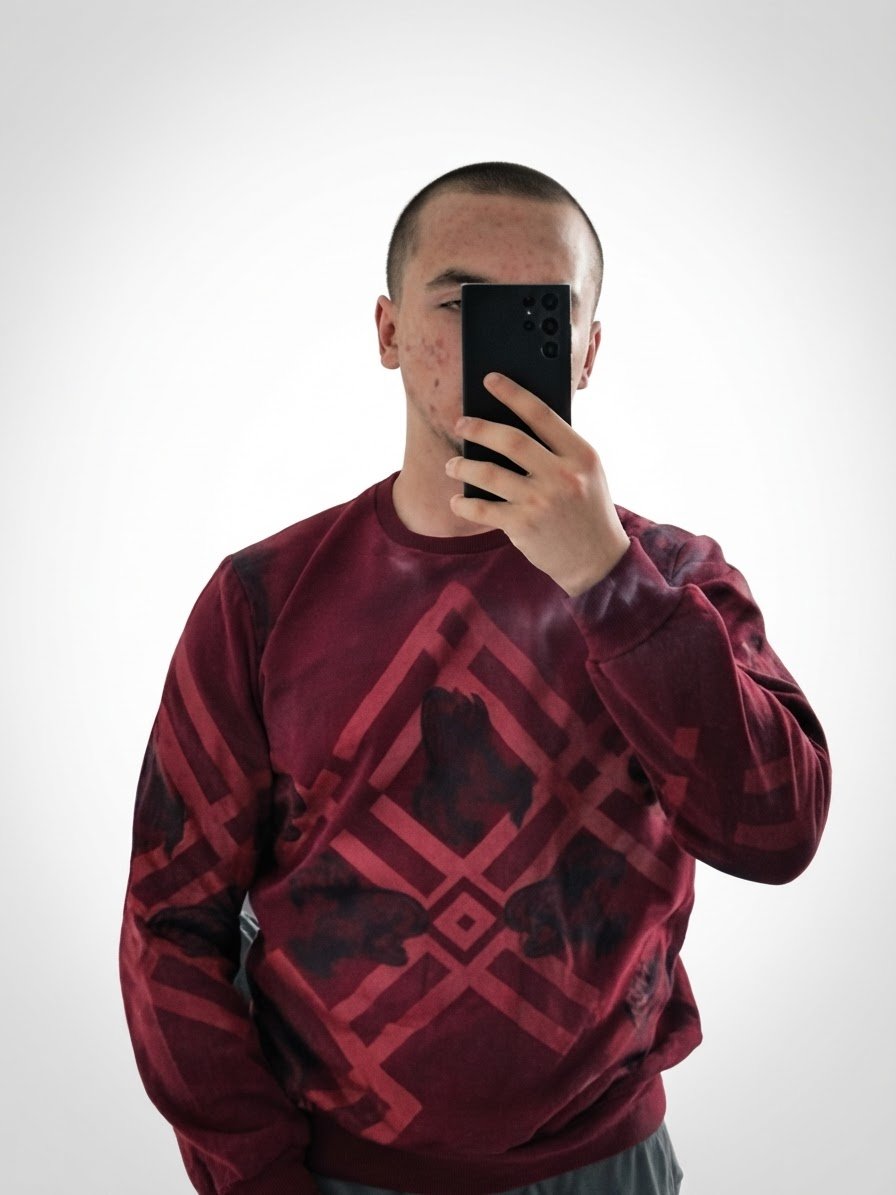 Pull rouge et bordeaux