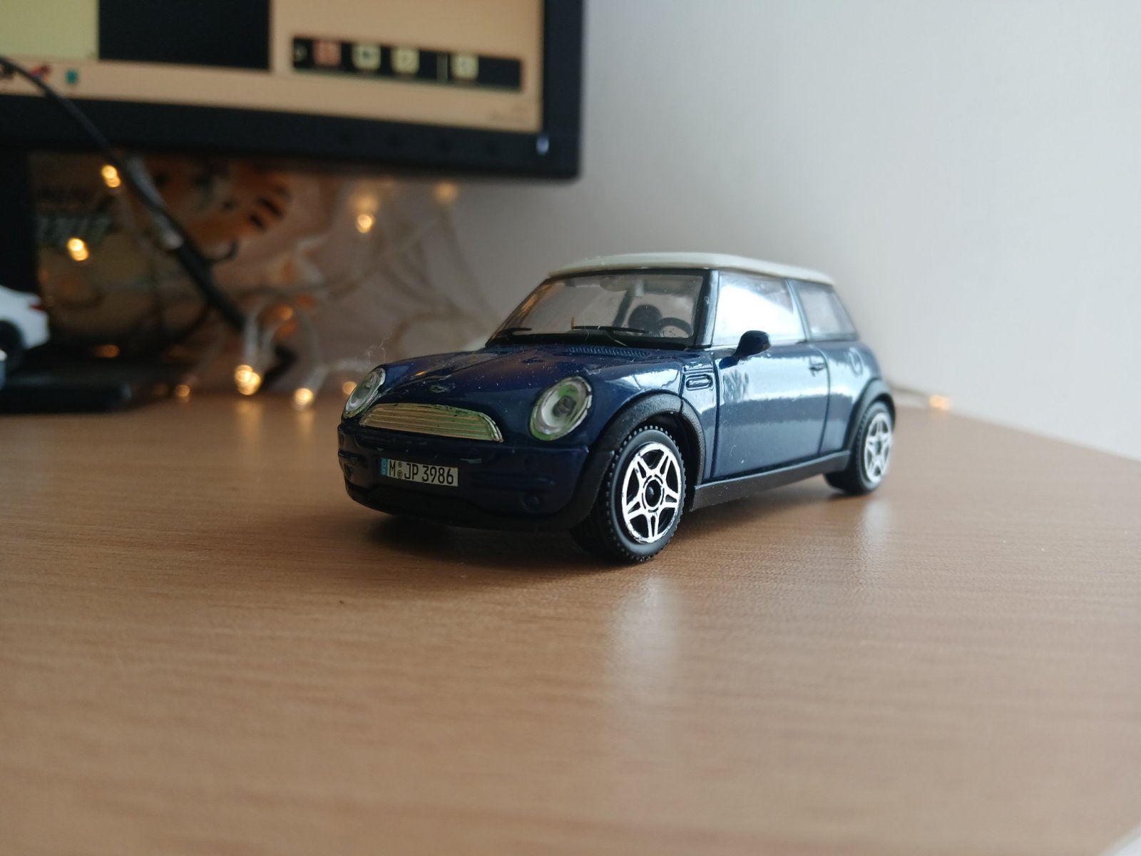 Mini cooper 1/43 Bburago 