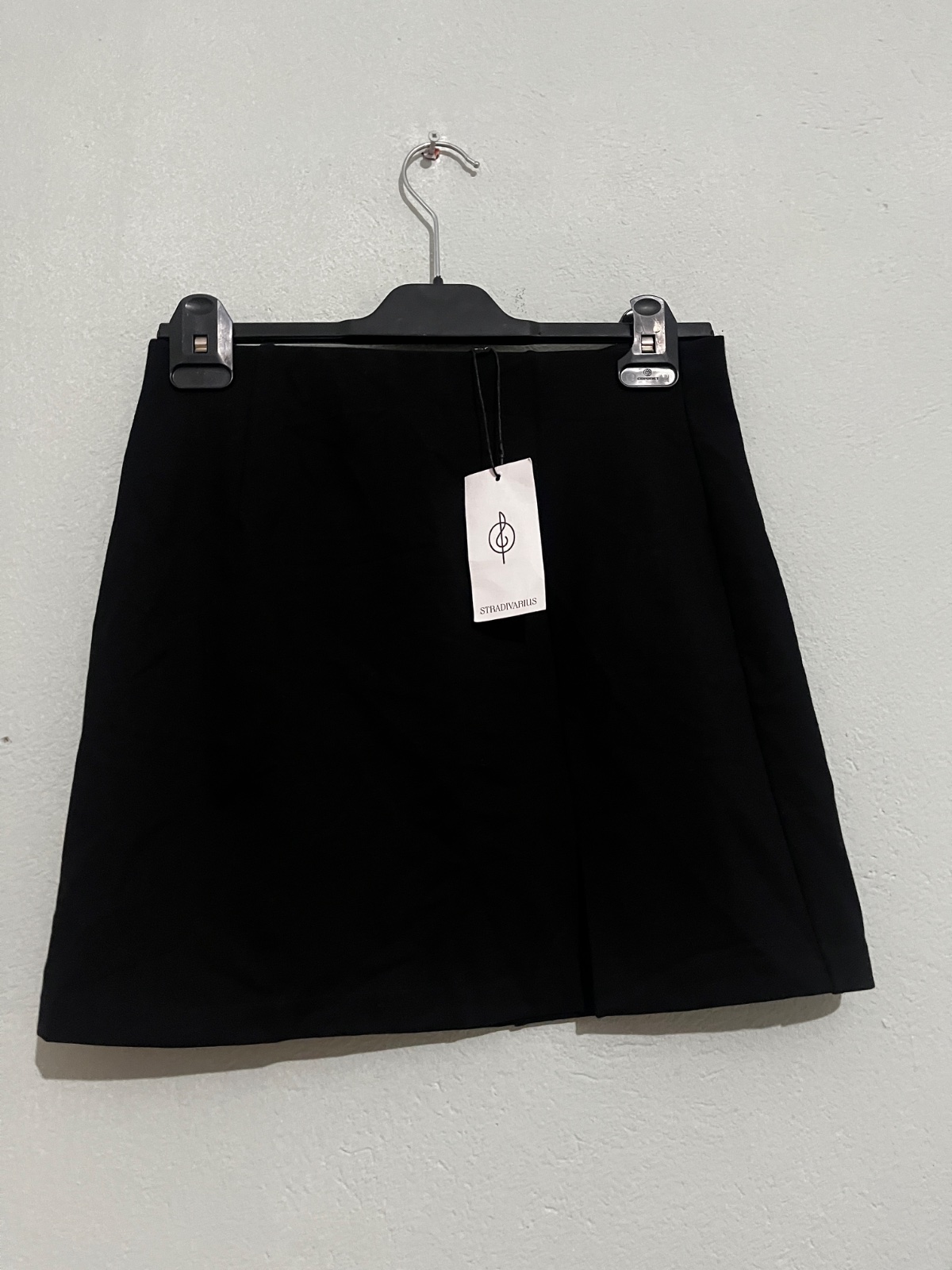 Jupe noire Stradivarius neuve avec étiquette