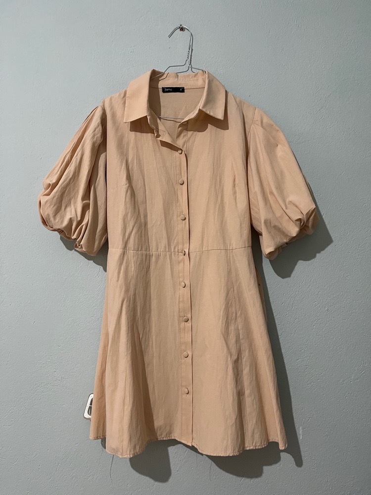 Mini robe beige de taille M